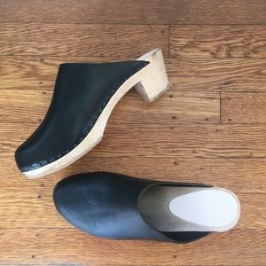 BRYR Clementine in Black Leather, Mid Heel, 9 WIDE